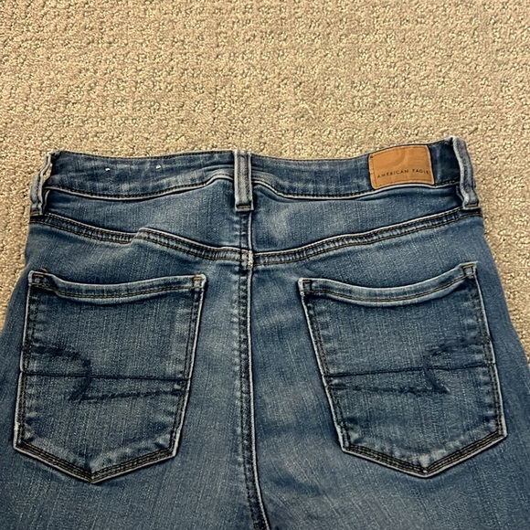 Women’s American Eagle high rise ripped jeans size 8 long - Picture 6 of 6